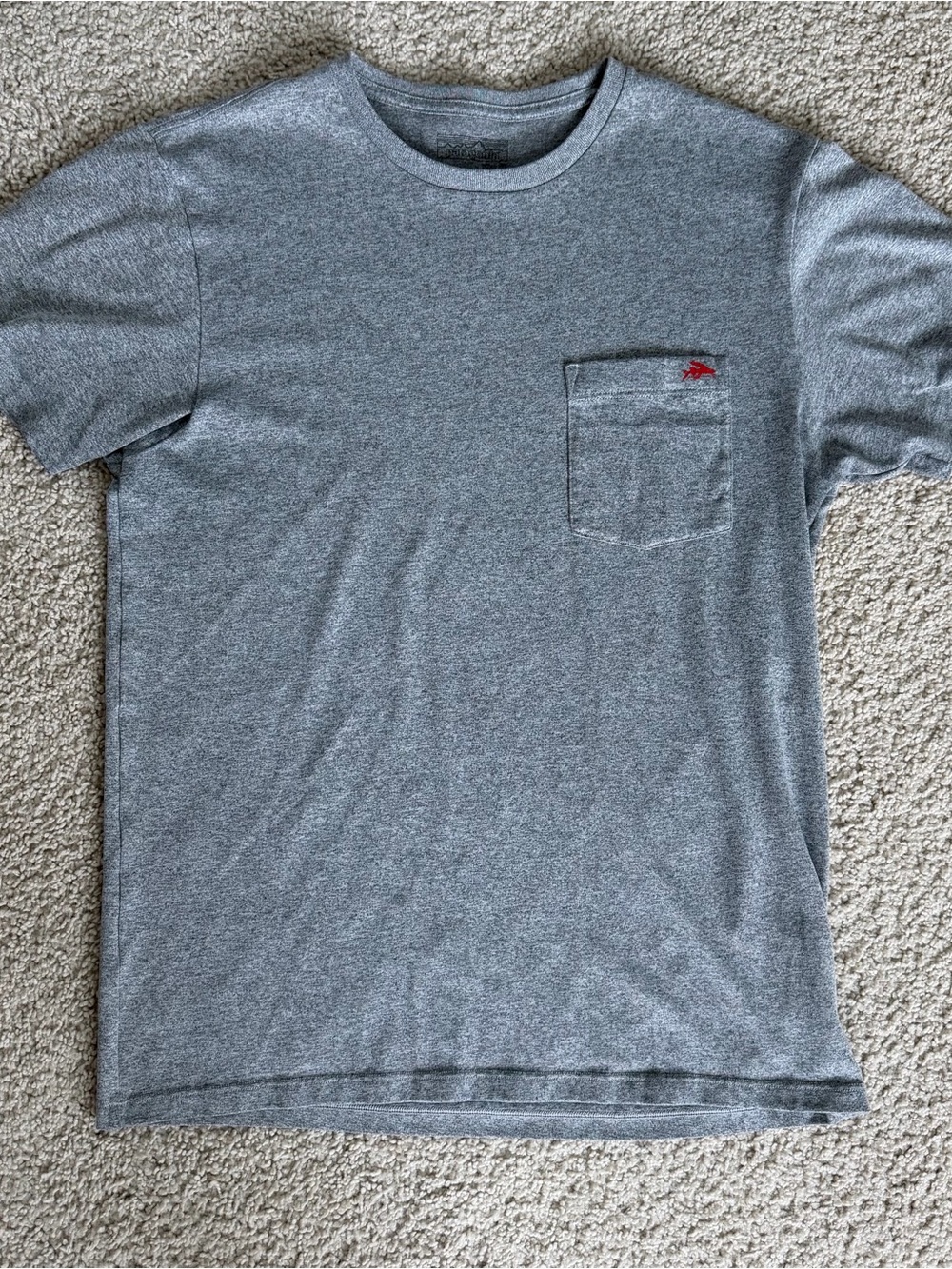 Patagonia men’s basic grey pocket t-shirt size medium